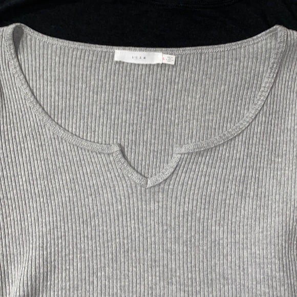 Dressy/Casual top - Picture 2 of 4